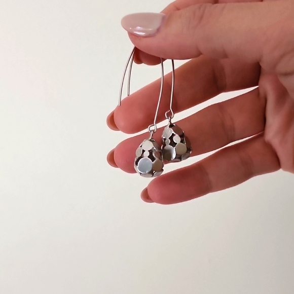 Source Unknown Jewelry - Funky Metal Drop-style earrings